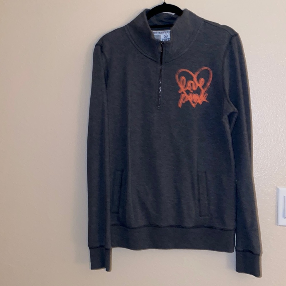 VSPink Quarter Zip